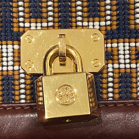 Tory Burch beaded crossbody bag - Picture 6 of 10